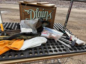 lot 62 image: The plains ducks unlimited central flyaway, edition wood box with miscellaneous hunting cleaning pieces