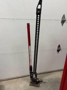 lot 46 image: Floor jack high-lift model HL484 load capacity 4660 pounds 48 inches