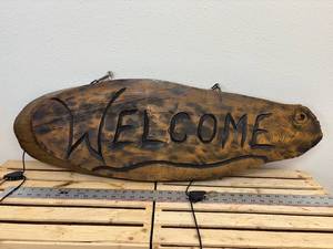 lot 69 image: 3-foot solid wood core welcome sign