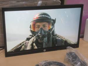 lot 4 image: 21.5 Inch HP V223ve FHD Monitor FHD (1920 x 1080) 50-60 Hz