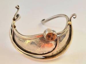 lot 9N image: Sterling Silver Bracelet with Gold Accents - Unique Design
