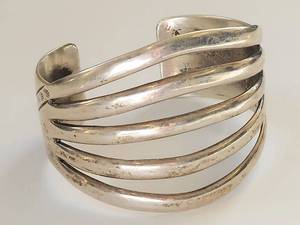 lot 14N image: Navajo Sterling Silver Cuff Bracelet - Handcrafted Native American Jewelry