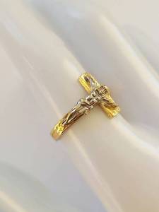 14k Gold Cross Ring Size 8.5 with Intricate Design 4.5 Grams
