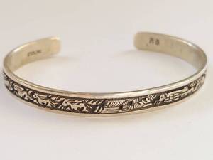 lot 44N image: Navajo Sterling Silver Cuff Bracelet Signed RB, Intricately Designed