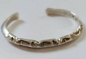 lot 47N image: Sterling Silver Navajo Cuff Bracelet -  Intricate Design