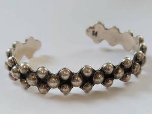 lot 60N image: Sterling Silver Cuff Bracelet with Bead Design - Marked 925 Mexico