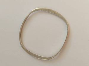 lot 81N image: Elegant Sterling Silver Bangle Bracelet with 925 Hallmark Minimalist Design