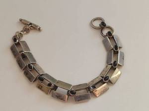 lot 83N image: Sterling Silver Onyx Native American Style Bracelet 7.5 Inches 40g