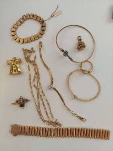 lot 89N image: Collection of Gold Filled & Plated Jewelry Items Including Bracelets and Pendants