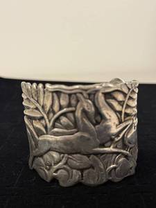 lot 126N image: Sterling Silver Deer Cuff Bracelet Handcrafted 84g Elegant Design