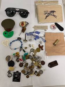 lot 137N image: Assorted Lot of Coins, Trinkets, Badges, and Jewelry Items