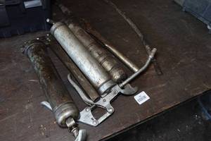 lot 340 image: Grease Guns