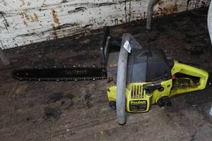 lot 348 image: Poulan 2150 14 Gas Chain Saw