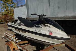lot 7 image: 2000 Yamaha Wave Runner XL 1200 Limited Jet Ski