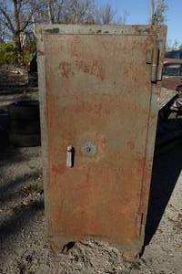 lot 312 image: Antique Combination Safe