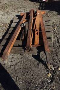 lot 325 image: Cherry Picker Engine Hoist