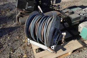 lot 322 image: Chain Drive Hose Reel with Hose