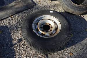 lot 316 image: Dodge 16 8-Bolt Wheel with Tire