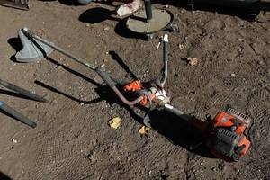 lot 310 image: Echo Straight Shaft Gas String Trimmer