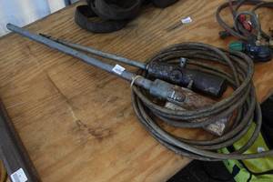 lot 289 image: 2 Pneumatic Fluid Pumps