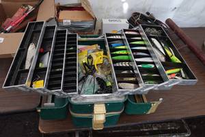 lot 267 image: Tackle Box Loaded with Tackle - Muskie Spoons