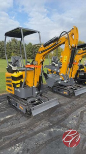 lot 20 image: CFG MH12RX Mini Excavator