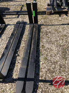 lot 106 image: Wolverine 1T-100321524 Pallet Forks