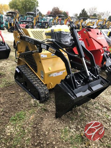 lot 249 image: AGT MX-CRT23 Mini Skid Steer Tracked Loader