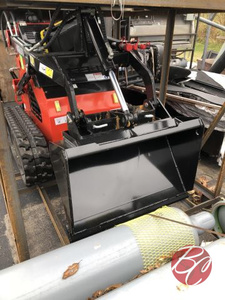 lot 253 image: AGT LRT23 Mini Tracked Skid Steer Loader