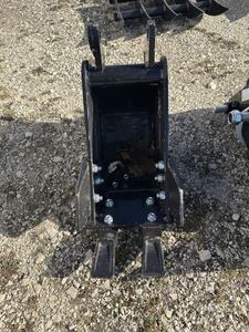 lot 276 image: CFG Industry 12EX-D08 Bucket Attachment