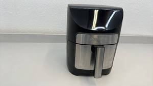 lot 85 image: Gourmia Digital Air Fryer Black Stainless Finish