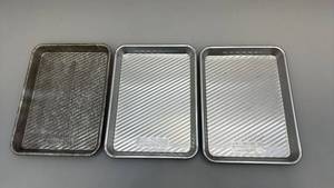 lot 94 image: Set of 3 Nordic Ware Quarter Sheet Pans - used condition