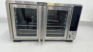 lot 95 image: Gourmia XL Digital Countertop Oven with Air Fry Function - like new condition