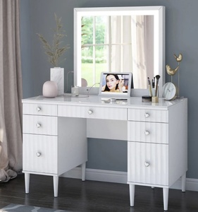 lot 113 image: Tresanti Marilyn Vanity with LED lighted Mirror