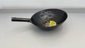 lot 118 image: Winco Black Carbon Steel Round Bottom Wok 14 Inch