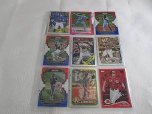 lot 1 image: 18 Prizm Baseball Cards...