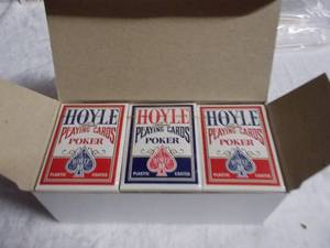 lot 519 image: 12 New Hoyle Decks