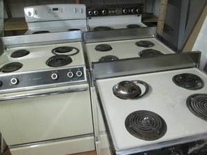 lot 213 image: Hot Point, General Electric and Hot...