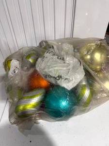 lot 19 image: Bag of Large Metallic Christmas Ornaments