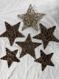 lot 61 image: Rustic Twig & Glitter Stars