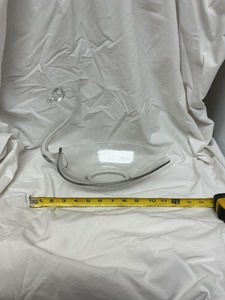 lot 15 image: Clear Glass Swan-Shaped Decorative Dish
