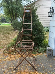 lot 52 image: Wooden Folding Step Ladder with Attached Shelf