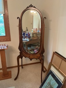 lot 6 image: Ornate Full-Length Freestanding Wood Cheval Mirror