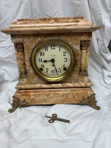 lot 10 image: Seth Thomas Faux Marble Mantel Clock with Key, Early 20th Century