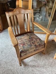 lot 20 image: Oak Rocking Chair with Upholstered Seat