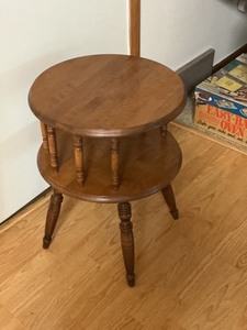 lot 23 image: Two-Tier Wooden Side Table with Turned Legs