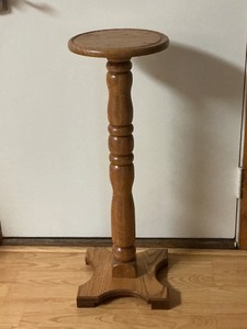 lot 62 image: Wooden Pedestal Plant Stand with Turned Design