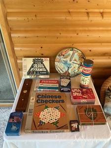 lot 85 image: Vintage and Newer Games and Puzzles Collection