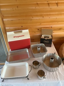 lot 109 image: Assorted kitchen items