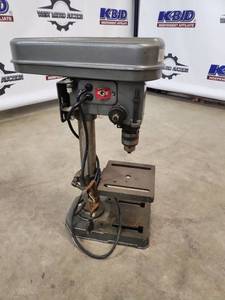 lot 5 image: Universal Products UDP-3UL Bench Drill Press, 1984, 115V